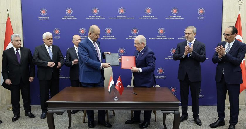 Türkiye ile Irak arasında “tarihi” askeri mutabakat zaptı imzalandı