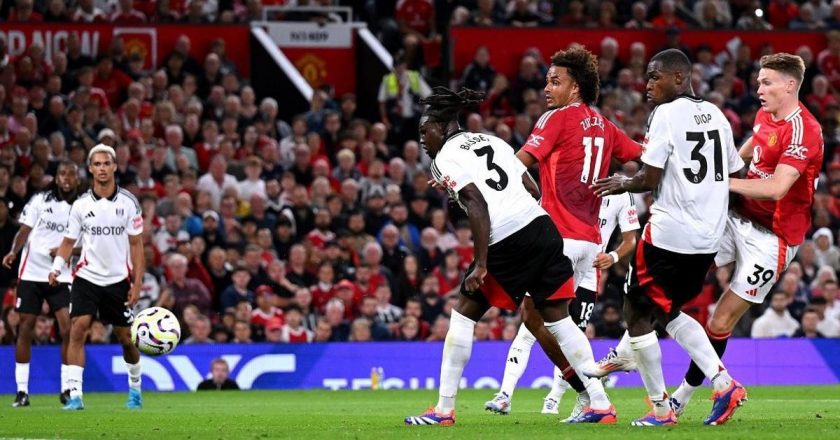 Manchester United sezona galibiyetle başladı