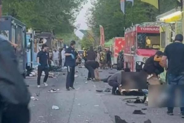 Vancouver, Kanada’da araç kalabalığa dalmıştı: ölüm sayısı 11’e yükseldi