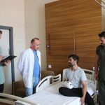 Av tüfeğinin ateşi tarafından yok edilen el, vücudundan alınan parçalarla birleştirildi