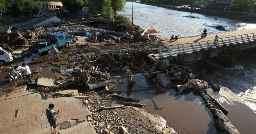 Çin Sel: Huzurevinde 31 kişi öldü