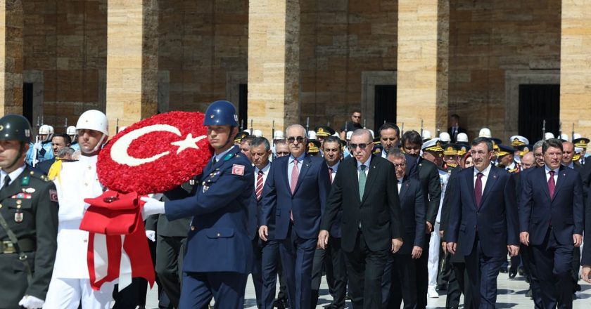 30 Ağustos Zafer Günü Kutlamaları: Sloganlar Erdoğan için çığlık atıldı, CHP tepki verdi