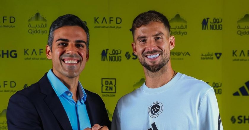 NASSR’de Barselona’dan ayrılan Inigo Martinez’yi transfer etti