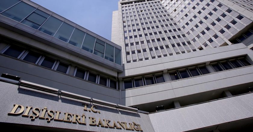 Yunanistan’a dış ilişkilerden tepki