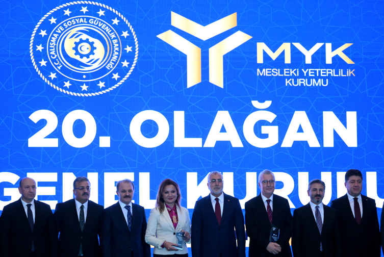 Bakan Işıkhan: 2,5 milyondan fazla çalışanımız MYK belgesi aldı