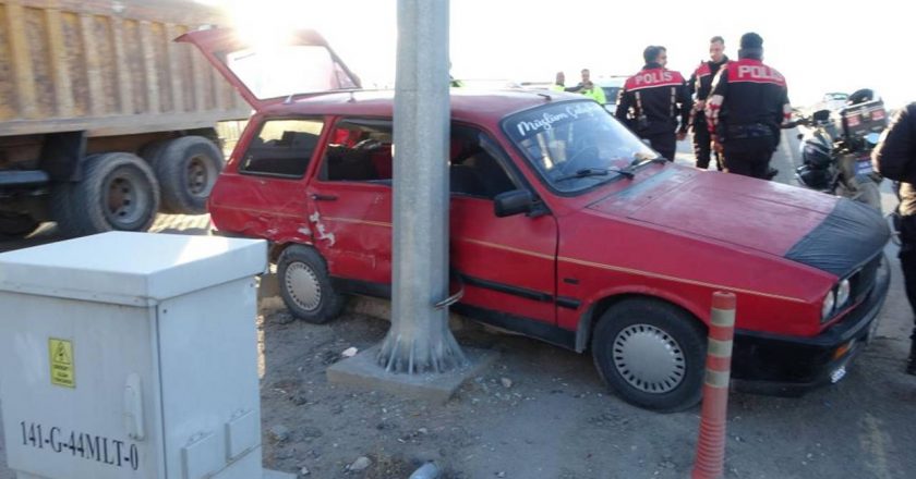 ‘Dur’ ihtarına uymadı ve kaçarken kaza yaptı! – Türkiye’den son dakika haberleri