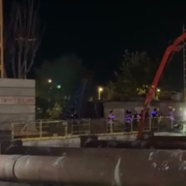 İstanbul Kabataş’ta metro inşaatında iskele çöktü: Tüm işçiler kurtuldu