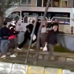 Kasklı Motokurye Arkadaşlarından Darbe Yedi