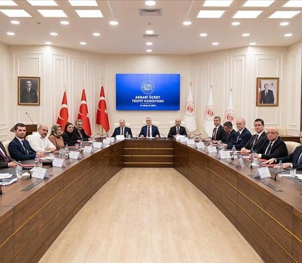 2026 Asgari Ücret Zammı İçin Gözler Toplantıda: Ne Zaman Gerçekleşecek?